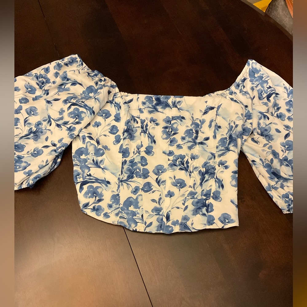 Blue floral Abercrombie shirt